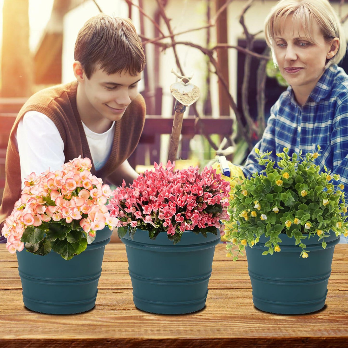 MYITYARD 3 Pack 7 Inch Plastic Plant Pots with Drainage Holes Beige