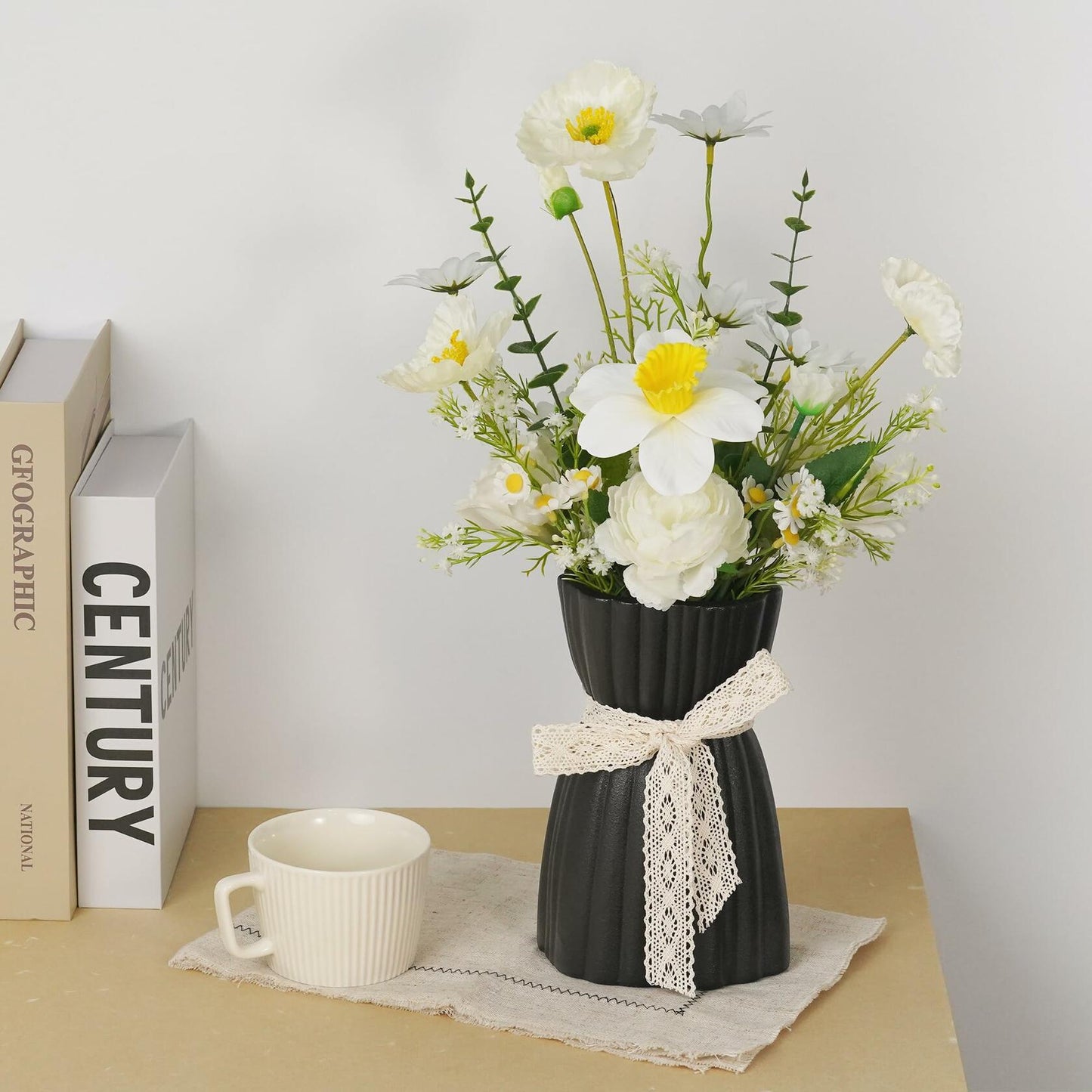 OOSTONEE Black Ceramic Flower Vase 7.6 Inch Nordic Boho Gothic Style