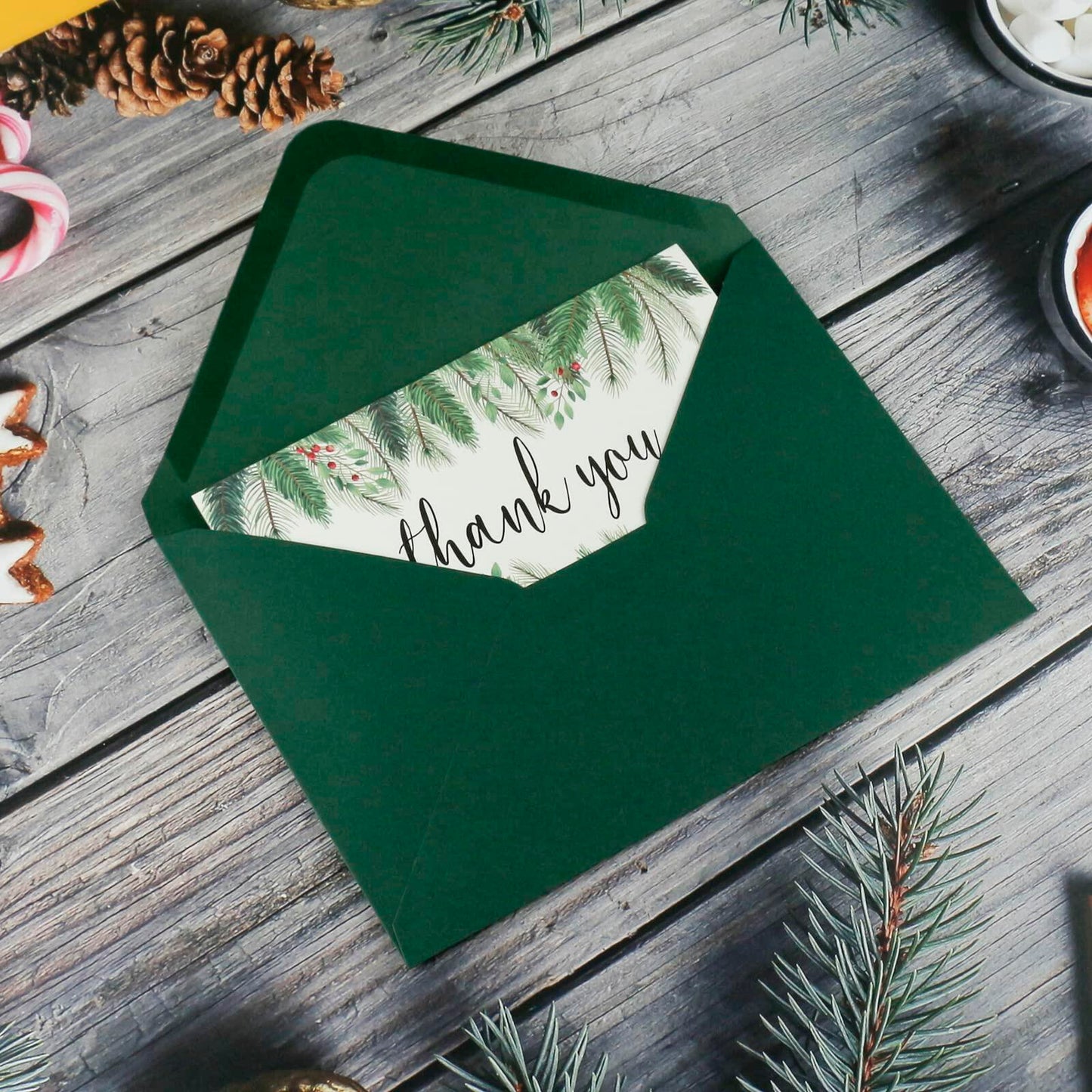 YINUOYOUJIA A7 Envelopes 5.25x7.25 Green 100 Pack V Flap for 5x7 Cards