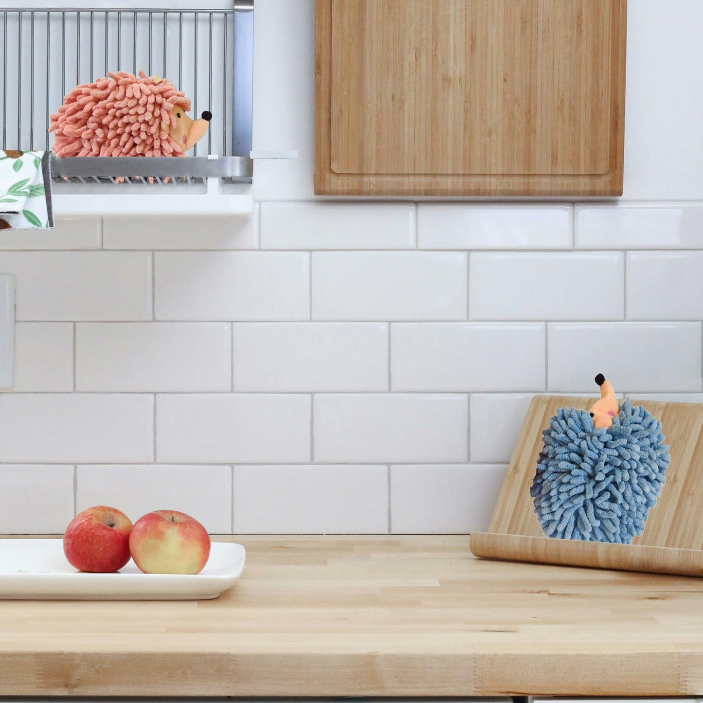 Xinadvrisfy 2-Pack Fuzzy Ball Hand Towels Super Soft Quick Dry Hedgehog