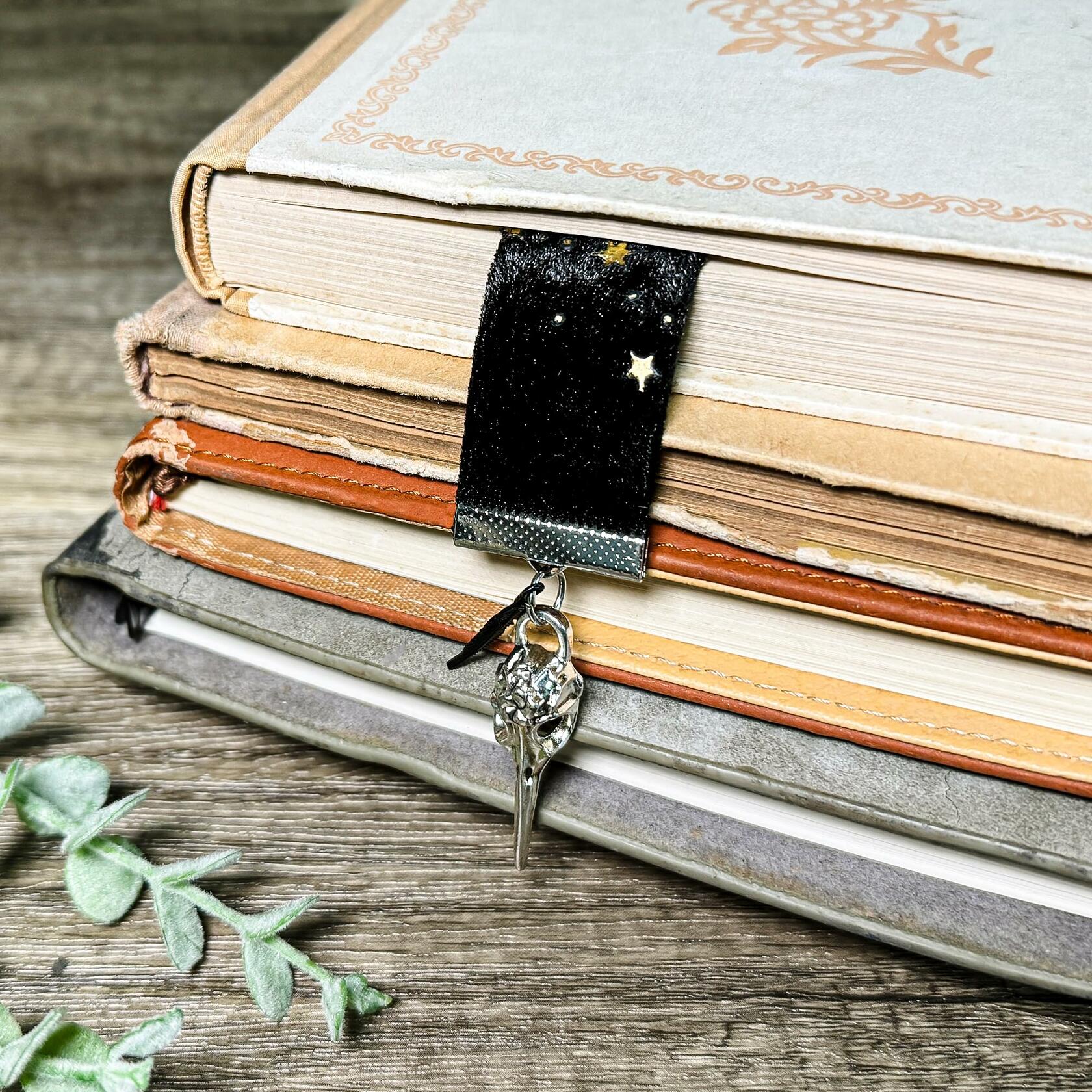 Berirexrion Fantasy Dragon Sword Bookmarks 2 PCs Black Metal Velvet Ribbon