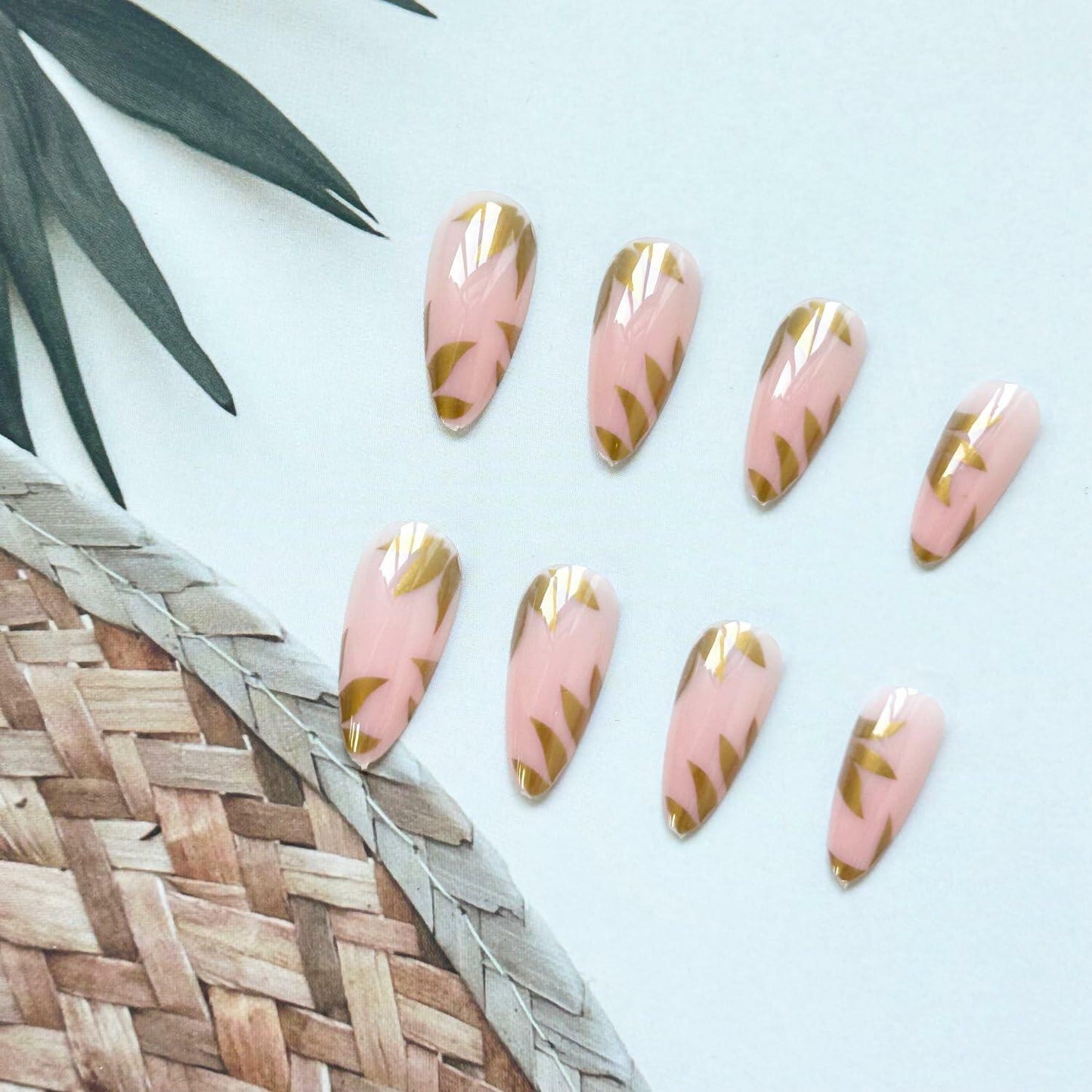 GRITOSE 24 Pcs Fall Maple Leaves Almond Medium Pink Matte Press On Nails