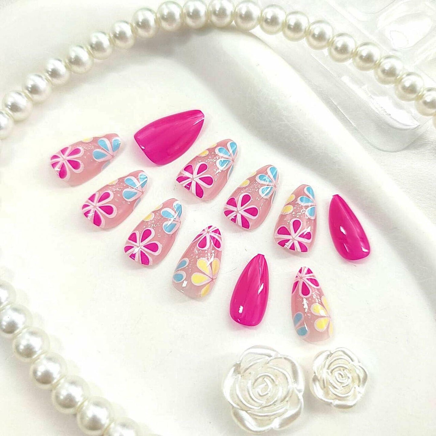 Short Almond Press On Nails Purple Floral Glossy Nude Fake Nails 24PCS