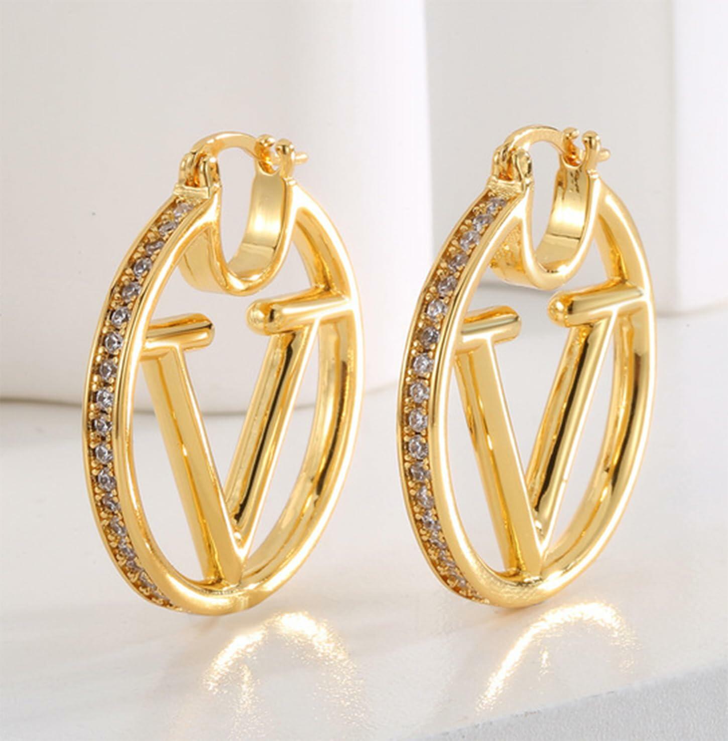 DANASS 18K Gold Luxury V Letter Earrings Women Sisters Elegant Gift