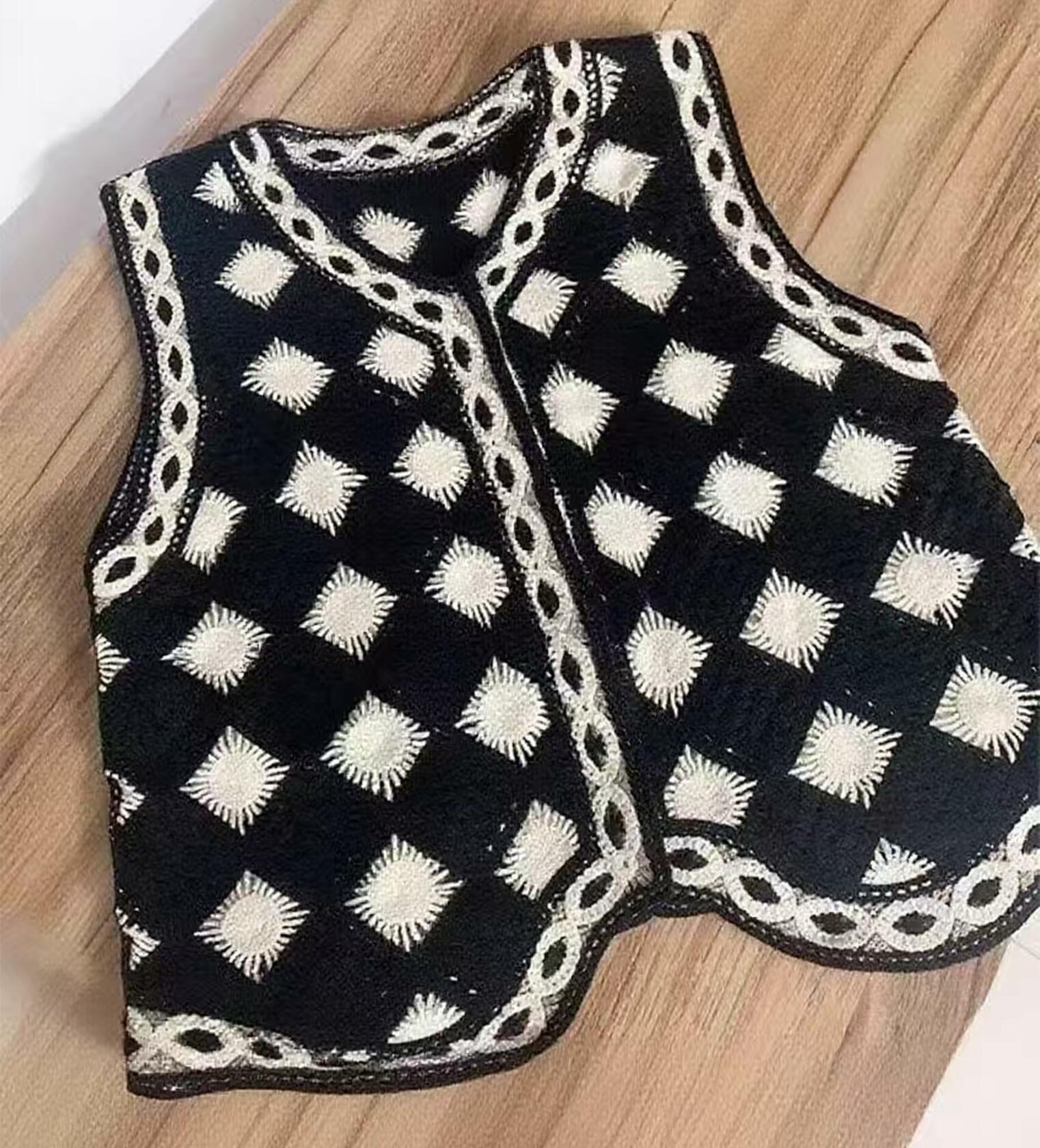 Mluiov Women's Crochet Button Up Sweater Vest Checkered Knit Black
