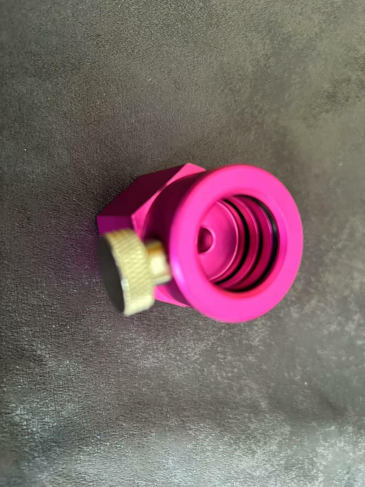 Semfeil Brew Soda CO2 Bottle Refill Adapter CGA320 Pink 0.6L Canister